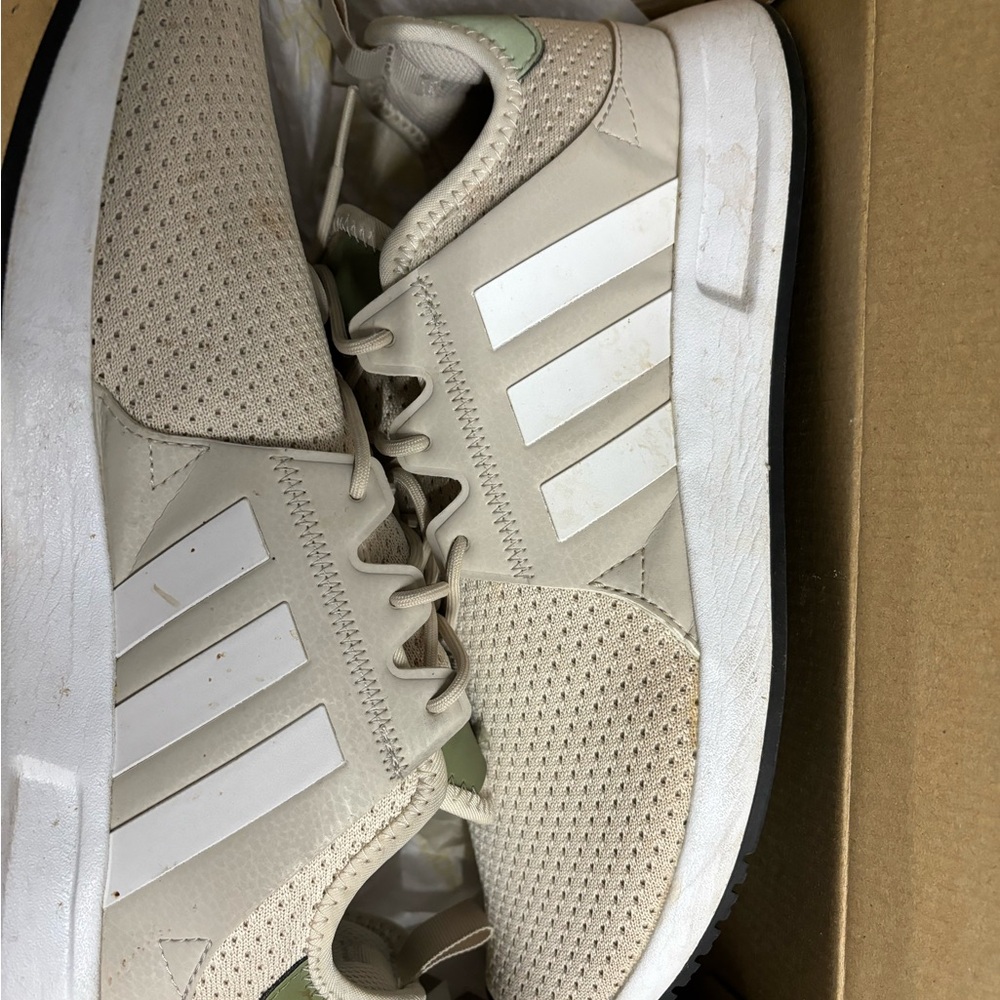 Adidas - Picture 2 of 4